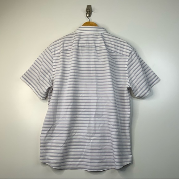UNTUCKit XL Wrinkle Free Short Sleeve Button Down Striped Casual Shirt. - Picture 2 of 5